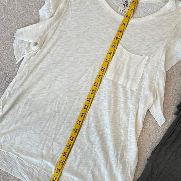 ✨SOLD✨Free People T-Shirts (2 Tops)! - Picture 3 of 11